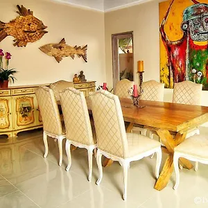 Villa Bamboo Moon Indonesië